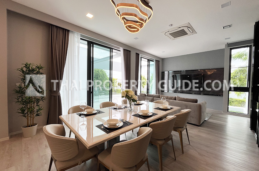 House with Private Pool in Krung Thep Kritha 